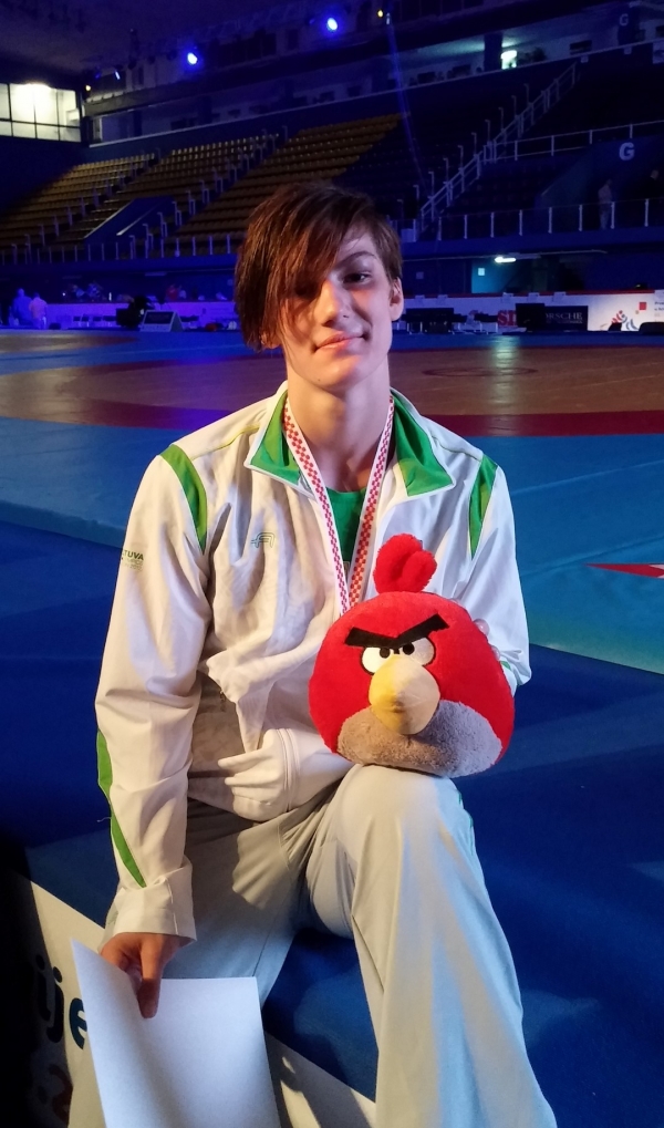 Danutė Domikaitytė po pasaulio jaunimo imtynių čempionato apdovanojimo ceremonijos
