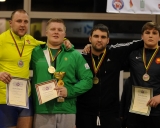 125 kg iš kairės: Tomas Pakutinskas (II v.), Jonas Rudavičius (I v.), Igoris Fiodorovas ir Arnas Abromavičius (III v.)